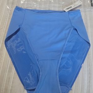 NWT SOMA VANISHING TUMMY